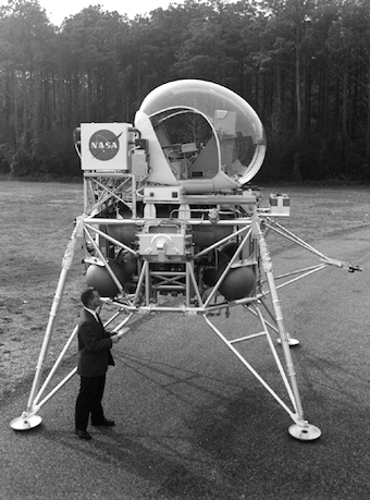 Illustration for article titled These Metal Spiders Taught Astronauts to Land the Lunar Module on the Moon